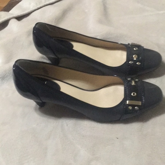 Cole Haan lady’s pumps NWOT - Picture 2 of 8
